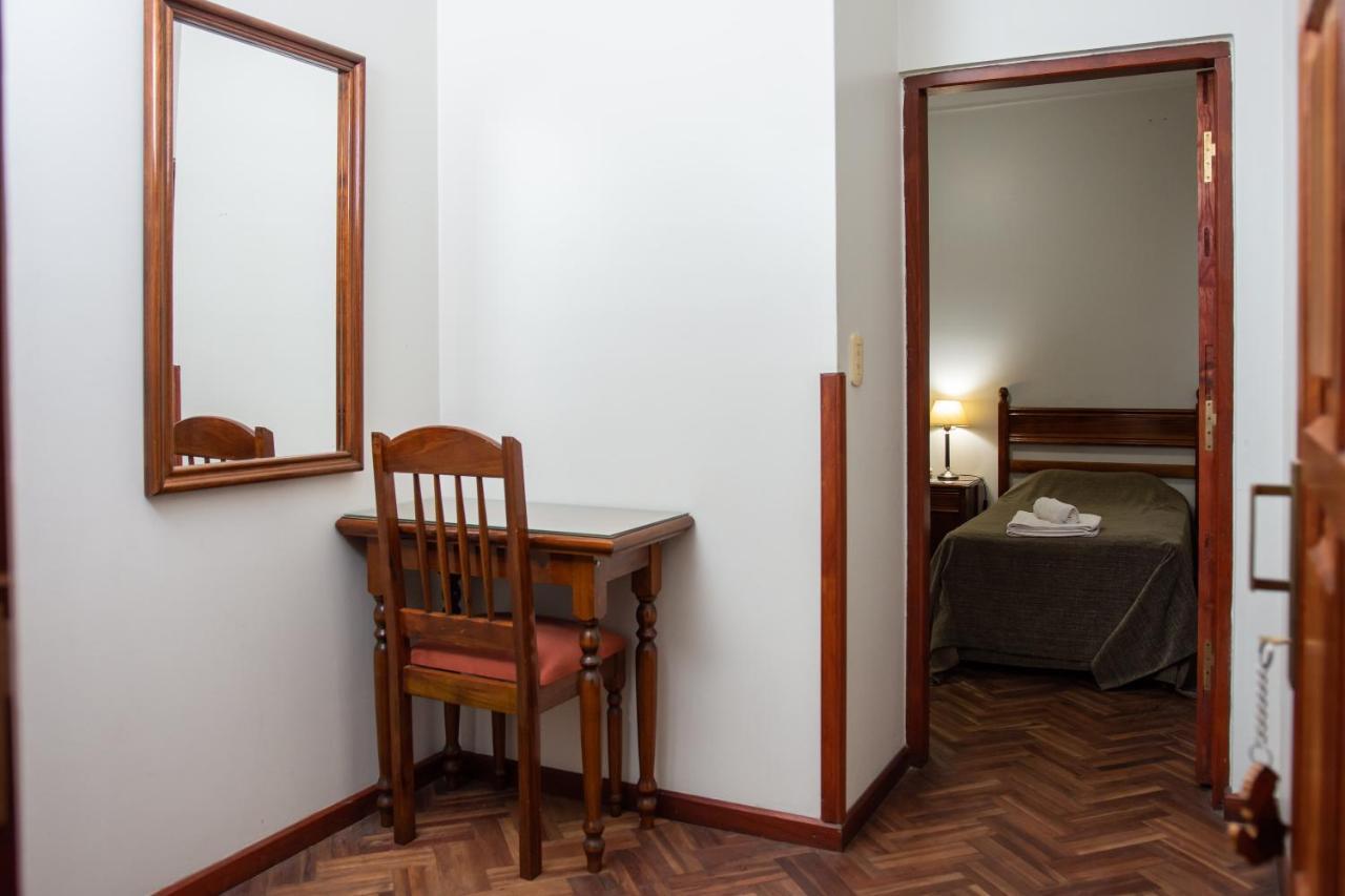 Catalina Hotel San Pedro De Jujuy Екстер'єр фото
